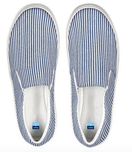 Load image into Gallery viewer, Navy Seersucker Slip On Canvas Shoes