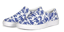 Load image into Gallery viewer, Blue Willow Style Chinoiserie Slip On Canvas Shoes