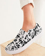 Load image into Gallery viewer, Black and White Chinoiserie Slip On Canvas Shoes